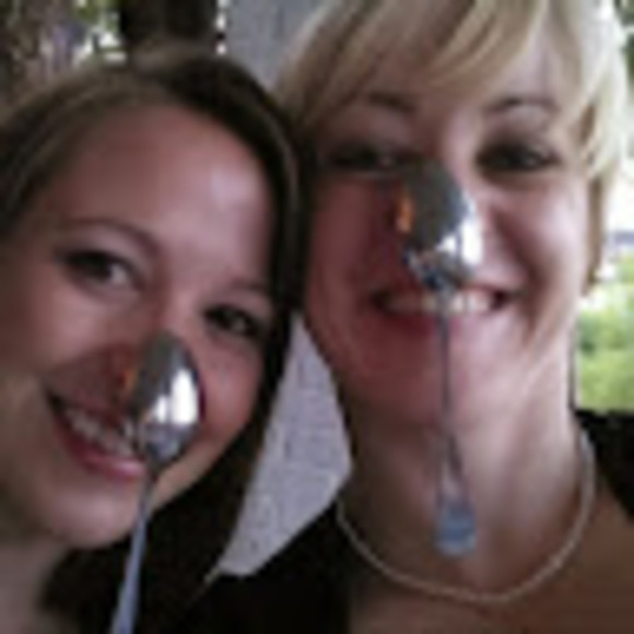 Meet your Posher, Julia - Picture 1 of 1